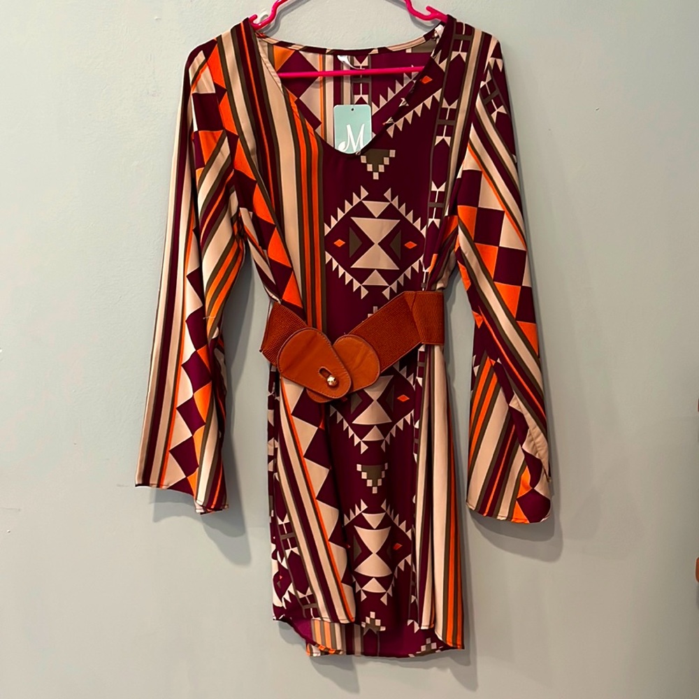 Geometric dress with belt NWT boutique dress! Med